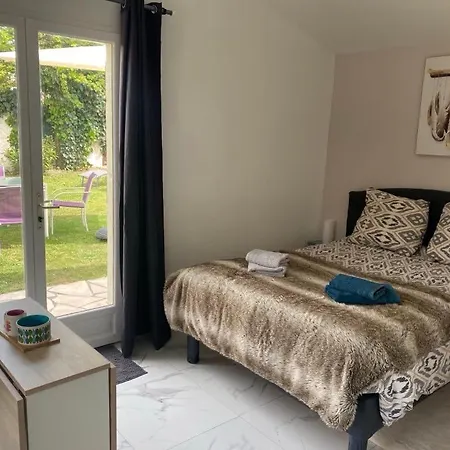 Bas De Composee D'un 3 Pieces Et D'un Avec Piscine Privee Prázdninový dům Villeneuve-Loubet