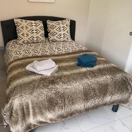 Bas De Composee D'un 3 Pieces Et D'un Avec Piscine Privee Prázdninový dům *