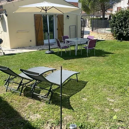 Bas De Composee D'un 3 Pieces Et D'un Avec Piscine Privee Tatil Evi Villeneuve-Loubet